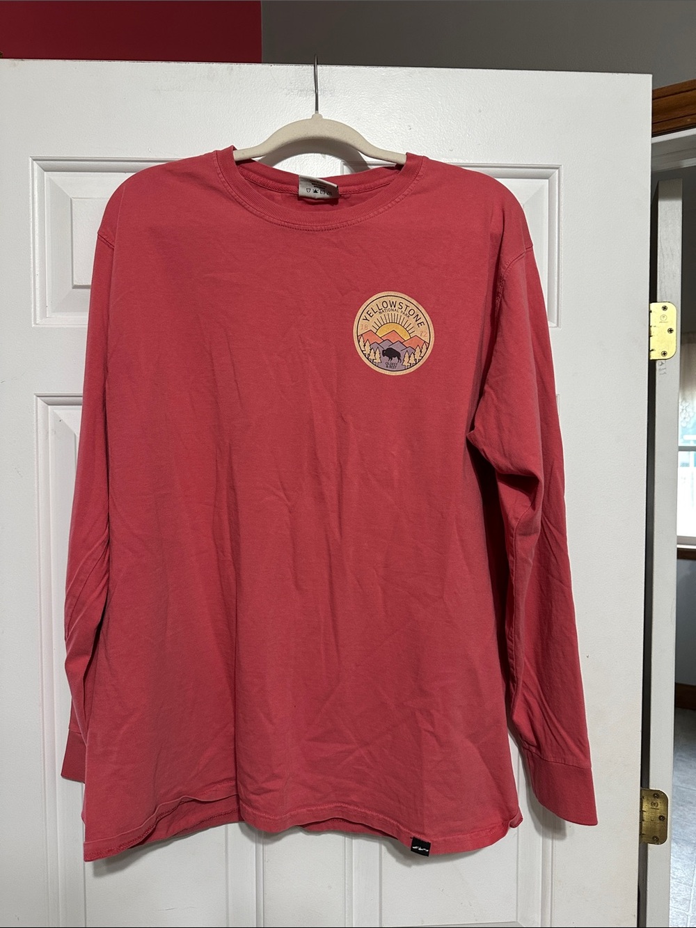 Long sleeve Yellowstone top